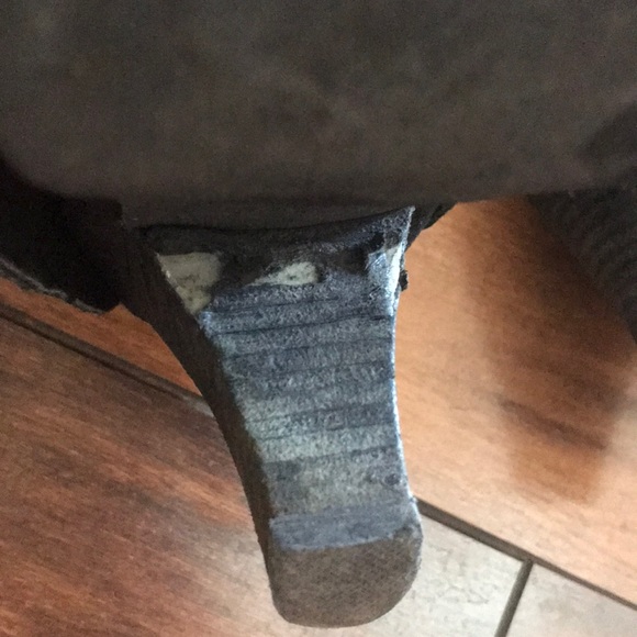 Buckle leather boots - Picture 5 of 8